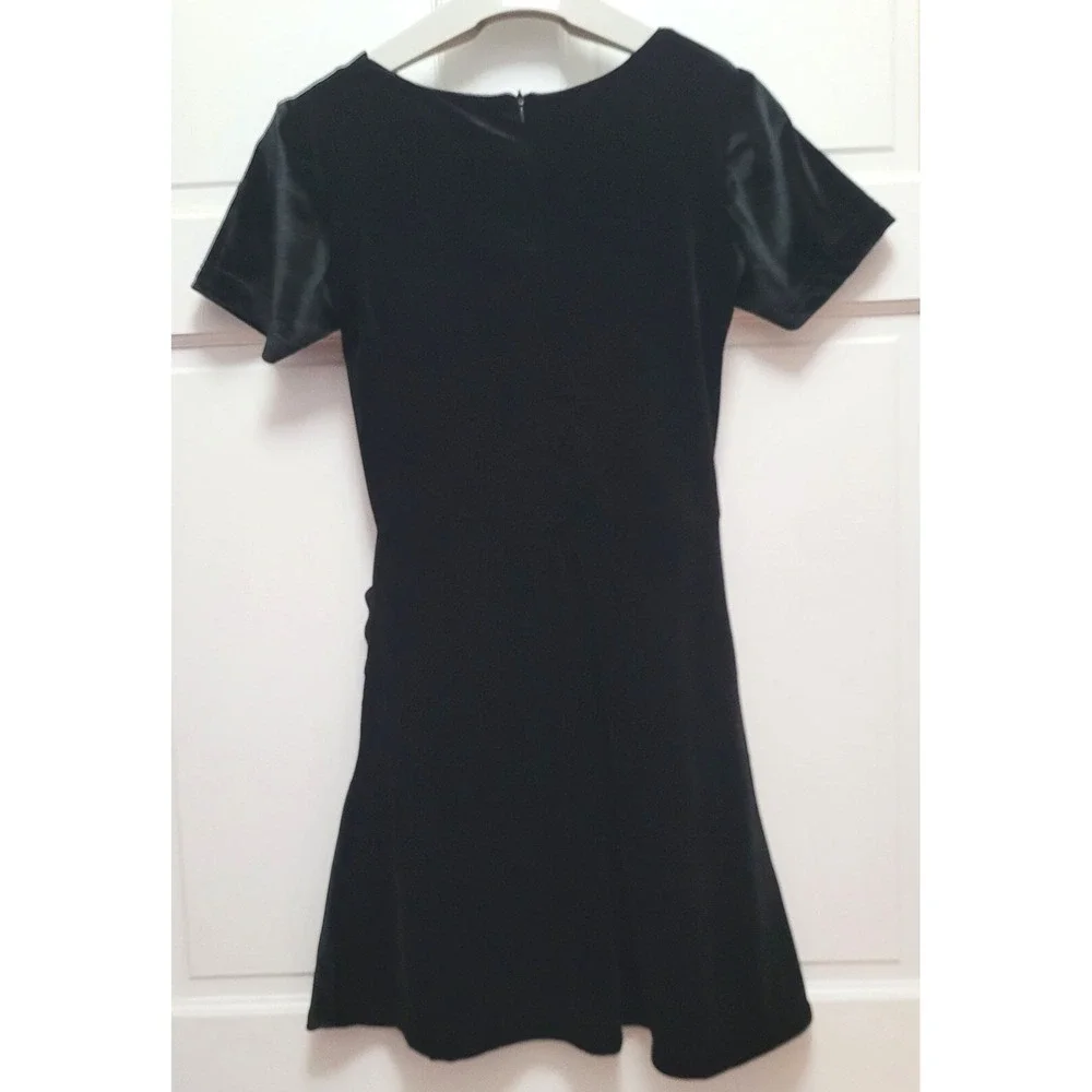 Stella M'Lia Tween Teen Formalwear - Black Velvet Dress 'Nicole' - Size M/L